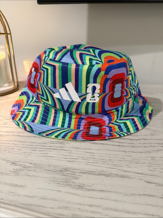 adidas Accessories - adidas Multicolor Geometric Bucket Hat